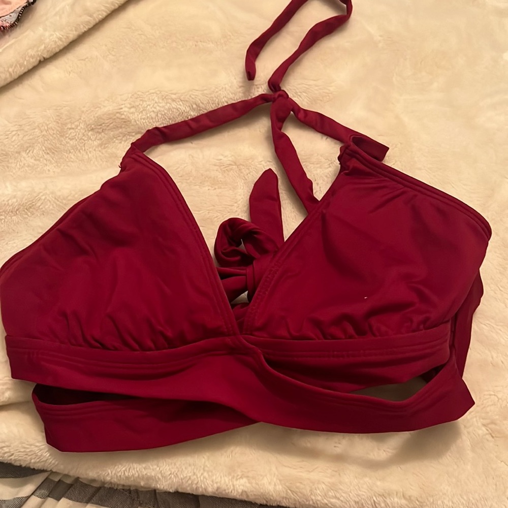 Crossover bikini top